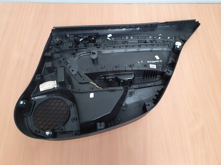 фото №7, Боковина обивка дверь зад renault megane iv 4