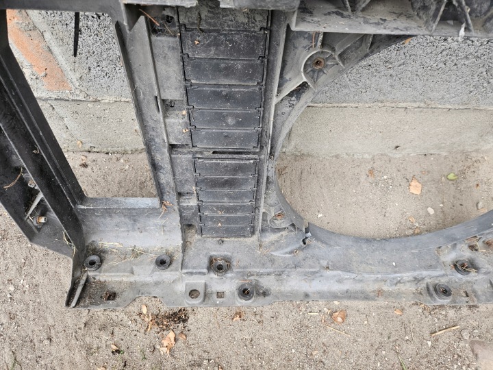 фото №8, Підсилювач передня панель citroen c5 peugeot 407 2.0 hdi