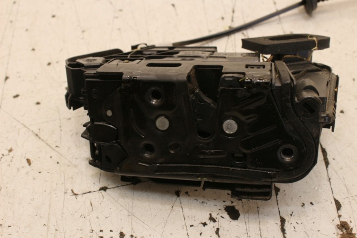 фото №4, Замок двері праві перед b6a5tb837016a skoda kodiaq європа
