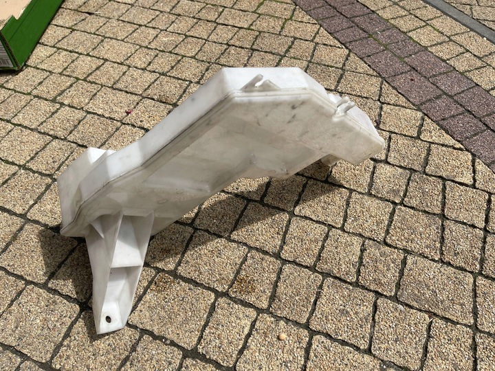 фото №13, Бачок склоомивача____ honda civic viii 8 ufo ____06-11