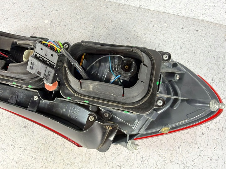 фото №8, Фара задняя зад сторона правая bmw z4 e89 7191778