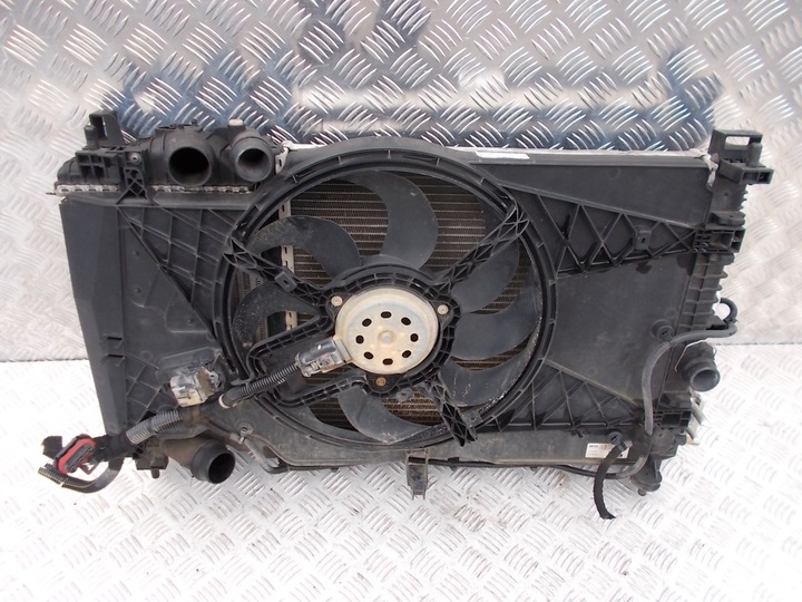 фото №1, Opel meriva b радиаторов интеркулер 1.3 cdti