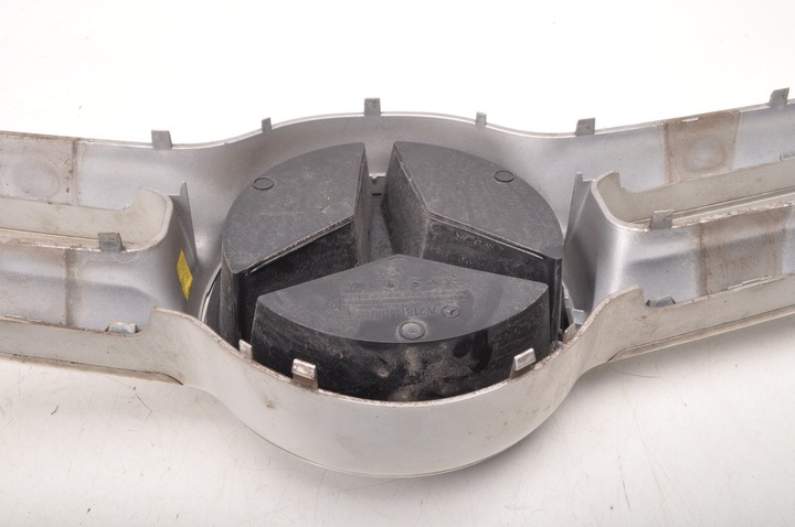 фото №12, Mercedes класс e w212 решётка решётка радиатора решётка радиатора a2128850622 a2188880060