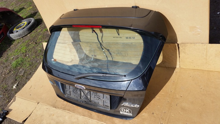 фото №3, Ford fiesta mk7 кришка зад багажника d9