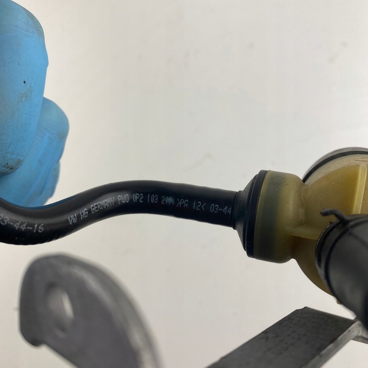 фото №9, Клапан + шланг вентиляции porsche panamera 971 audi 4.0 v8 cvd