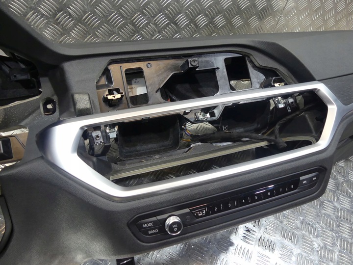 фото №8, Bmw g20 g21 g22 g23 g26 m3 m4 панель раздаточная консоль оригинал / bez hud