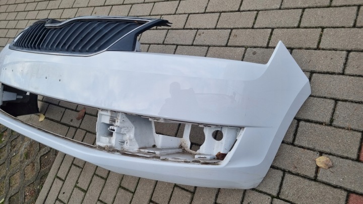 фото №6, Бампер передний решётка skoda rapid lf9e bila candy 2012 2013 2014 2015 2016