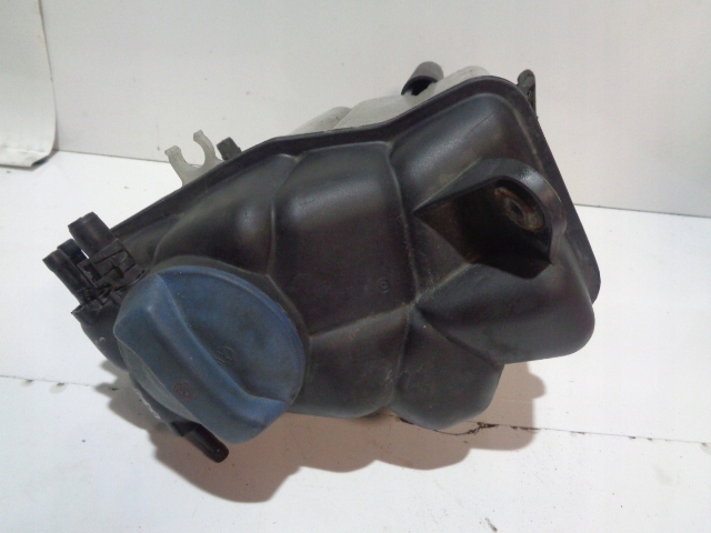 фото №7, Бачок расширительный phaeton 3d0121407j 3,0tdi