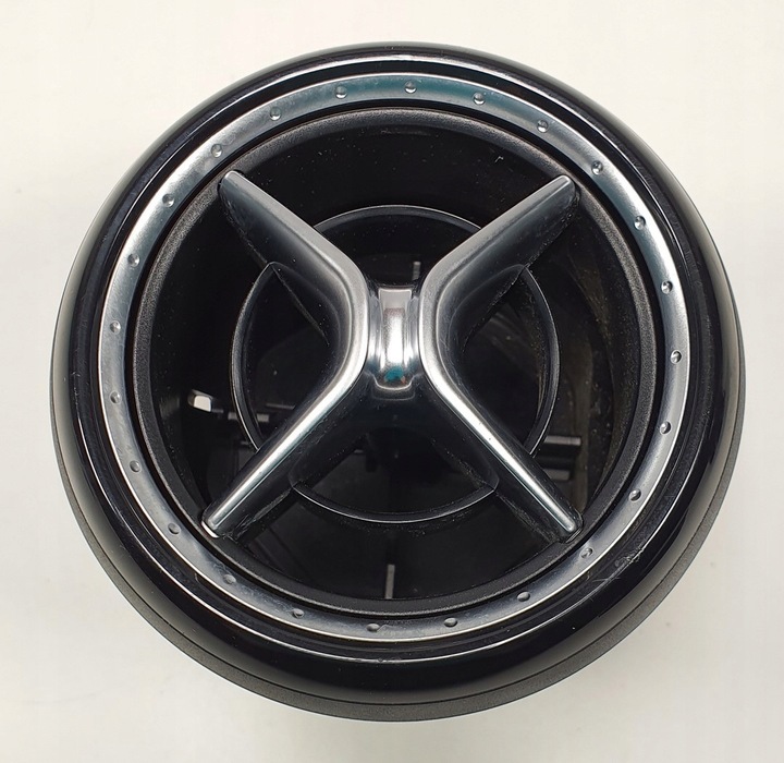 фото №1, Решітка повітропровід mercedes w176 a1768300100