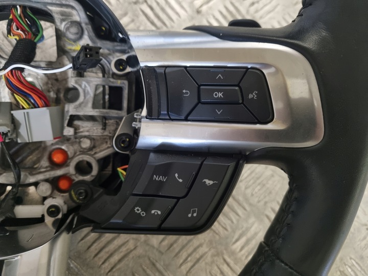 фото №5, Ford mustang gt 5.0 2019 r руль мультифункция лепестки
