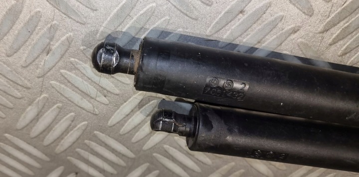 фото №8, Bmw e61 амортизатор амортизатор телескоп кришки електричний праві зад 7061432