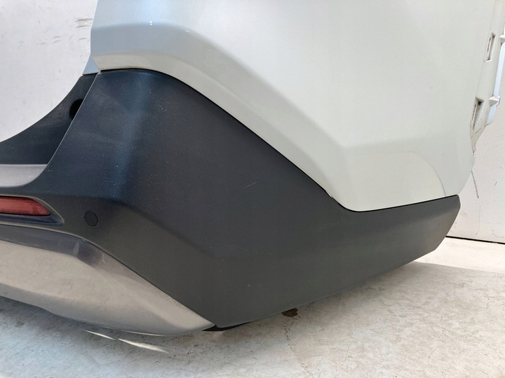 фото №4, Rav4 v бампер задний зад комплектный 4x pdc 070 2qj