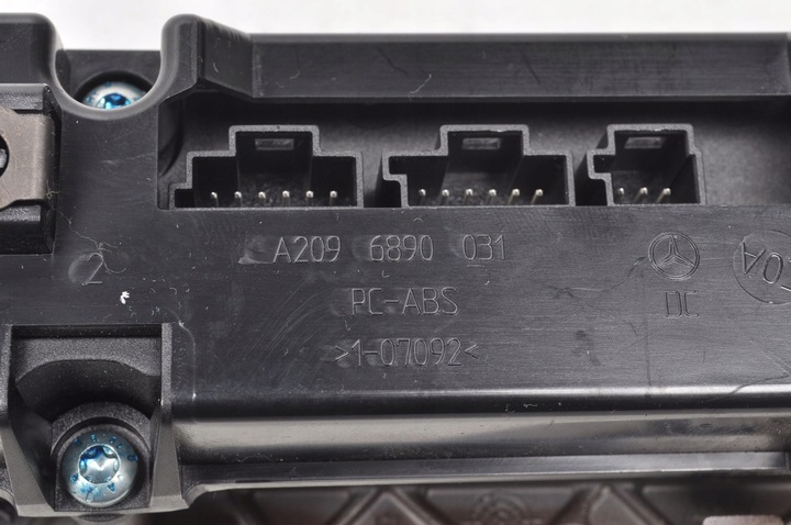 фото №13, Mercedes w209 панель переключателей a2096890031