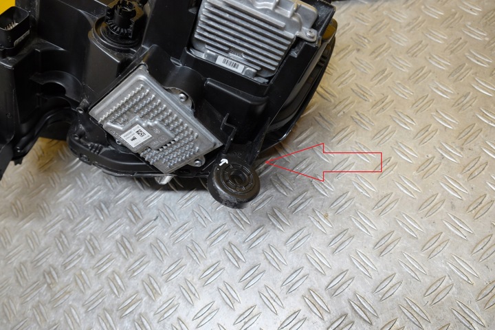 фото №16, Jeep grand cherokee 2017- фара лампа ксенон права usa