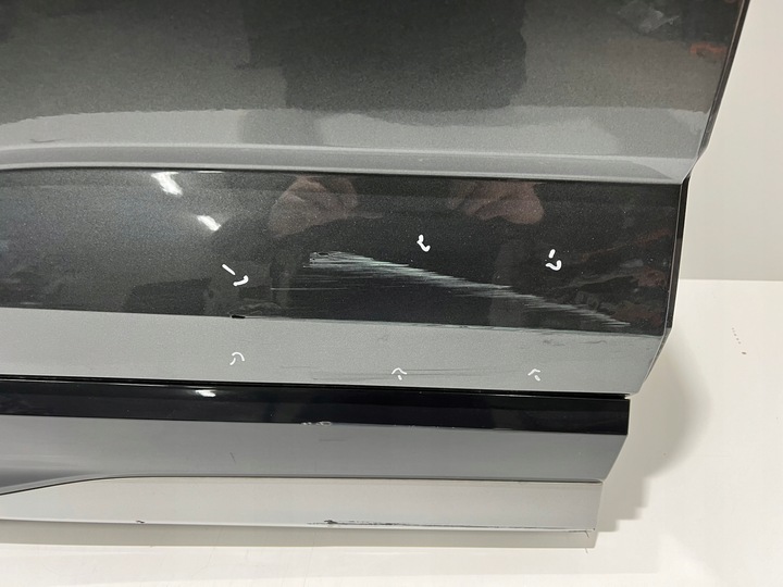 фото №6, Двері праві праві зад audi q4 89a