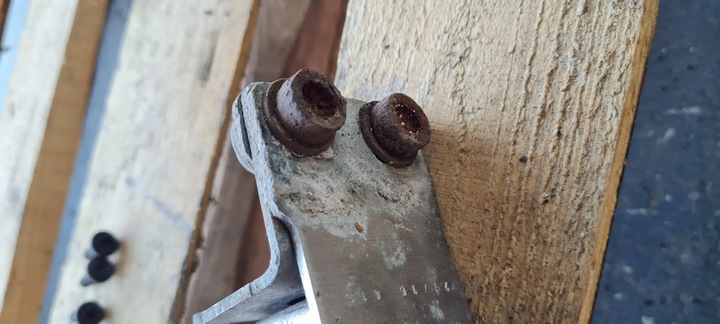 фото №8, Q7 4m ii зона зминання obdój кронштейн праві перед 4m0802038a