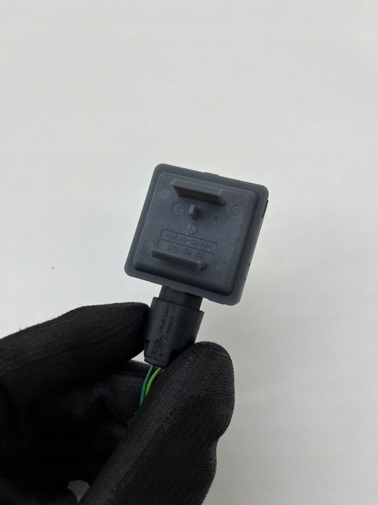 фото №5, Bmw f10 f11 f12 датчик подушек подушка безопасности 6368077