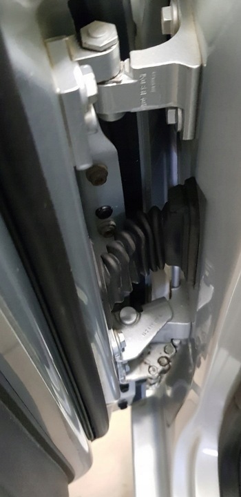 фото №8, Установка дверь перед зад vw golf v 5 plus la7w