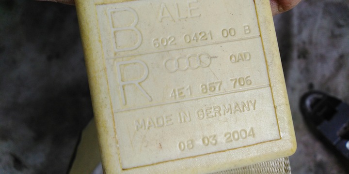 фото №7, Audi a8 d3 ремни безопасности перед левый правые ko