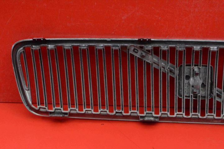 фото №5, Решітка решітка радіатора хромована 08678680 volvo v50 1 i 03-11