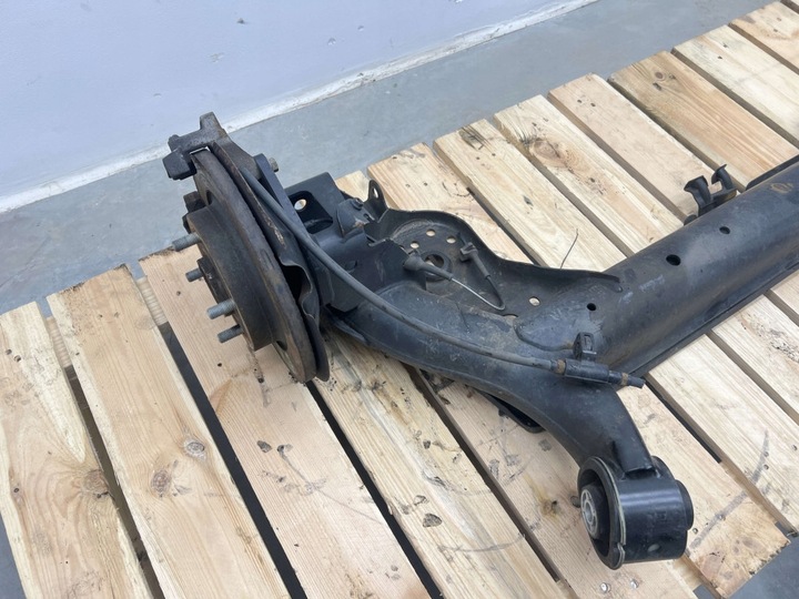 фото №6, Ford fiesta mk8 17- балка підвішування зад задня диски комплект