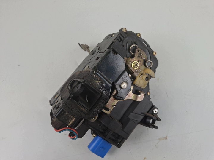 фото №9, Замок дверь передних volkswagen bora 3b1837015am