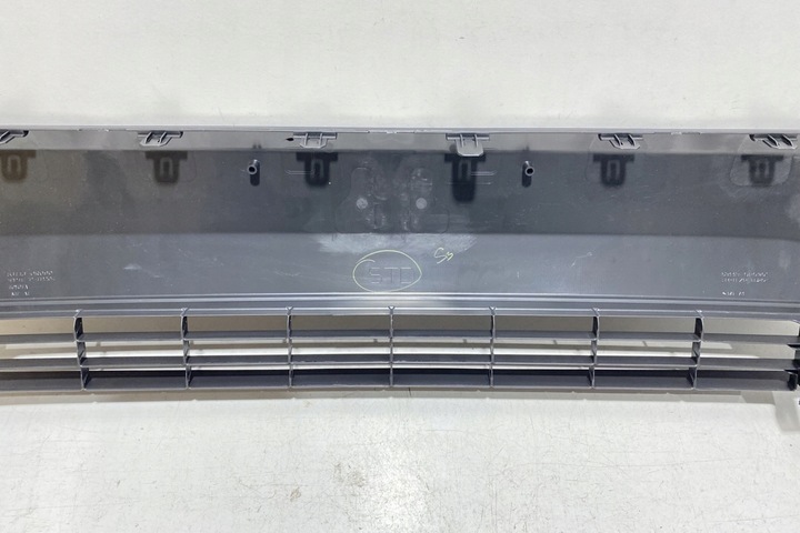 фото №15, Решітка бампера середня toyota rav 4 v xa50 531130r091 2.5l дизель 131kw