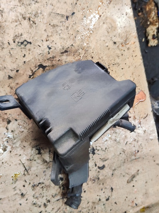 фото №1, Ford fiesta mk7 1.25 коробка запобіжників