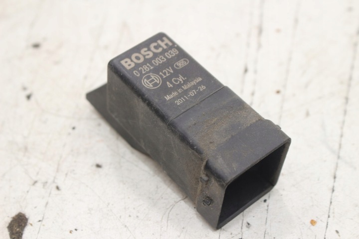 фото №4, Iveco daily 11-14 3.0 hpi реле свечей накаливания 0281003039