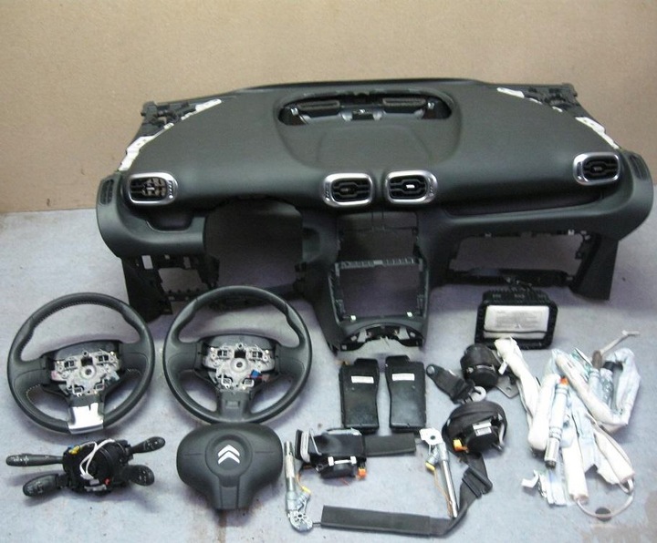 фото №1, Консоль панель подушка безопасности ремни citroen c3 picasso рестайлинг