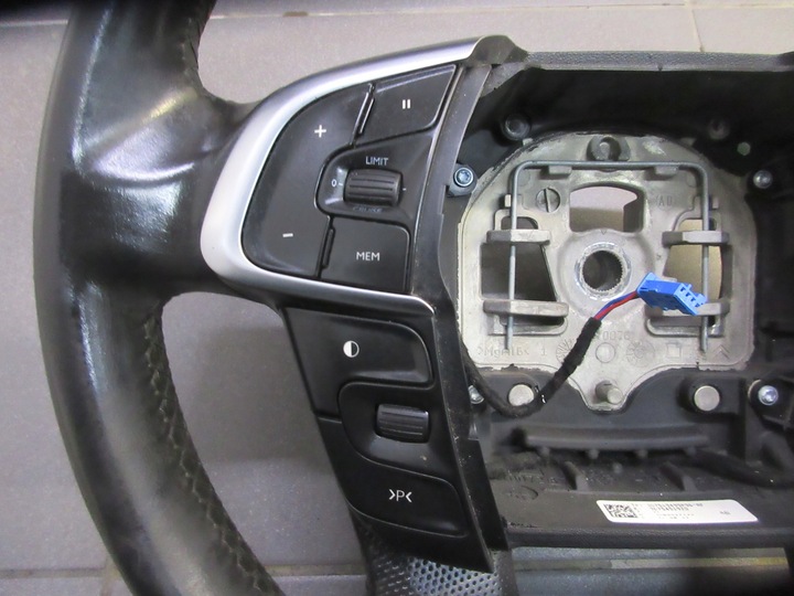 фото №6, Citroen ds4 кермо багатофункціональна шкіра