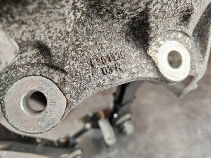 фото №11, Bmw 7 g11 g12 поворотный кулак правая задняя правое зад + рычаги 6861136
