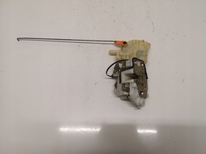 фото №1, Civic vii 7 sedan 04-06 замок двері праві задній