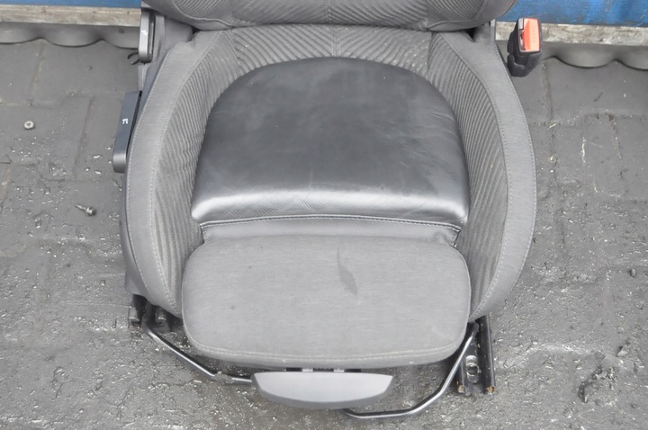 фото №6, Mini f60 прокладка интерьера сиденья диван обшивки англичанин