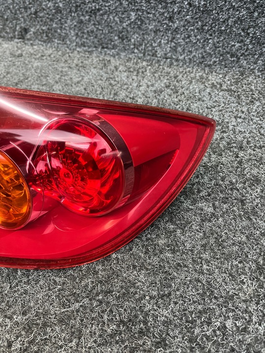 фото №8, Mazda 3 i bk лампа зад права + ліва + лампи w кришка багажника оригінальний номер європа