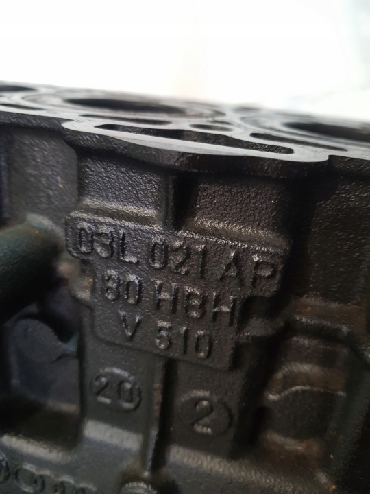 фото №14, Низ блок двигателя 03l021ap vw transporter t5 2.0 tdi cfc
