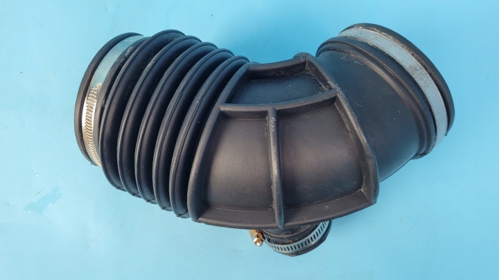 фото №10, Bmw x3 g01 lci sdrive30i 23r шланг трубка  повітря 8663614