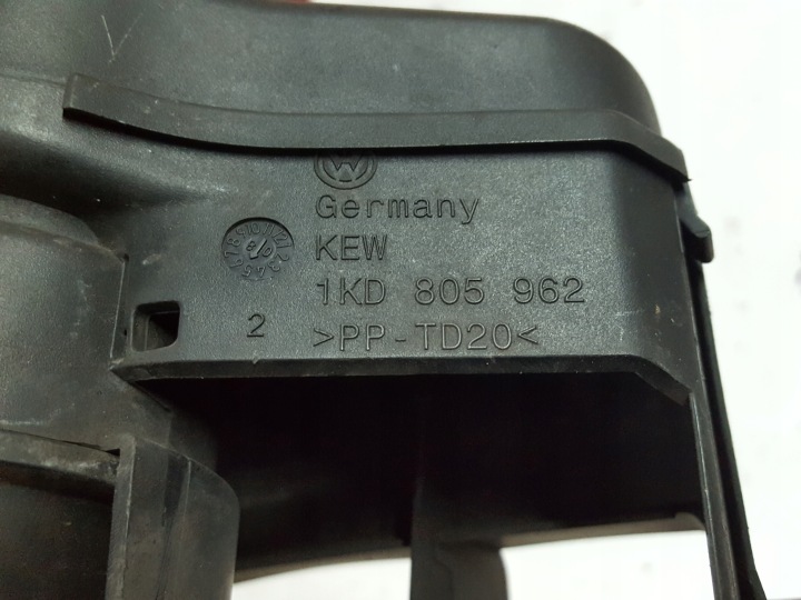 фото №5, Audi a3 8p рестайлинг 08-12r 1.4 tsi заборщик руль воздуха