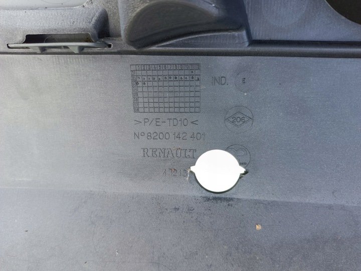 фото №10, Задній бампер renault megane ii hb 8200142401