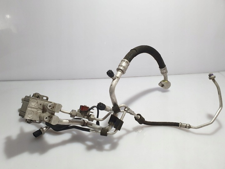 фото №15, A3 8v e-tron golf gte шланг шланг кондиціонера комплект оригінал 5q0820741h