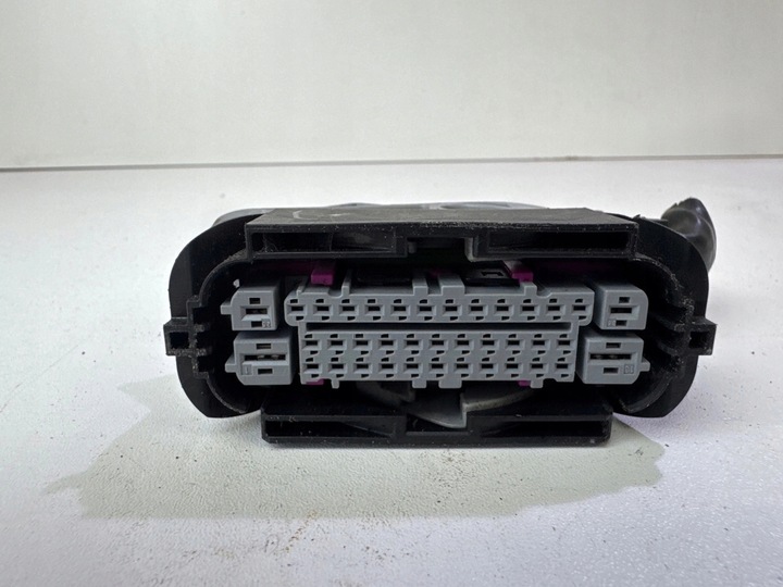 фото №7, Штекер роз'єм насоса abs audi a4 b7 h bf