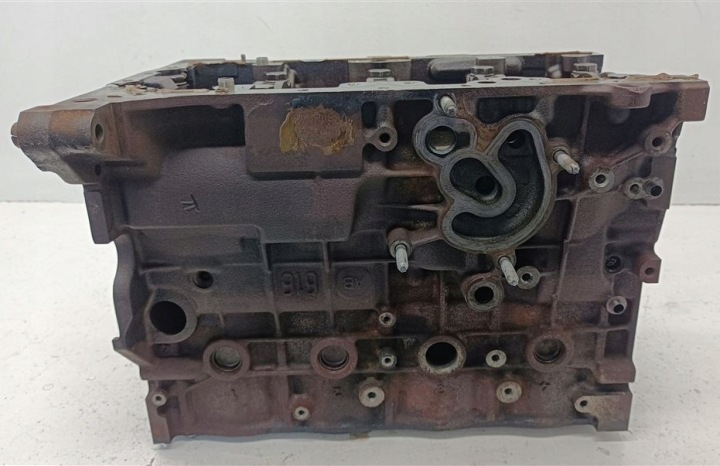 фото №9, Блок двигателя citroen c5 x7 iii 2.2 hdi 4h01 / 10wahu