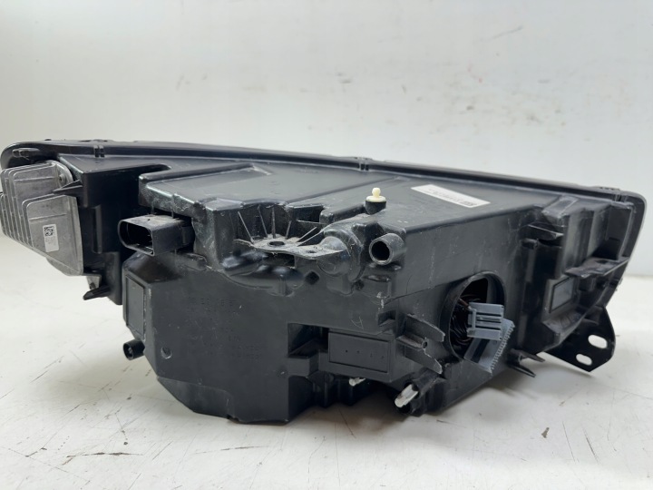 фото №10, Левое полный led volvo xc40 2 ii 31446778