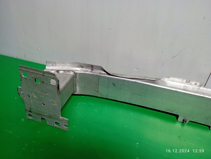 фото №8, Балка бампера перед передня audi a3 рестайлінг 8v4 8v4807109e