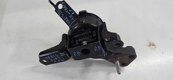 фото №8, Toyota yaris iii рестайлінг 17-20r 1.5h кронштейн подушка двигуна fcd500 w3 160218