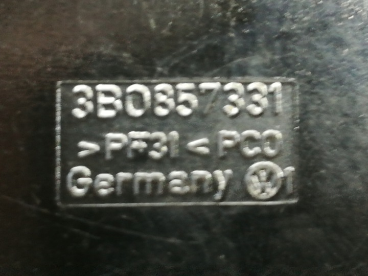 фото №5, Вкладка пепельницы w подлокотник vw passat b5 fl 3b0857331