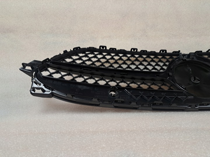 фото №12, Решётка радиатора mercedes cle w236 a2368880800 a2368883200 новая oem номер