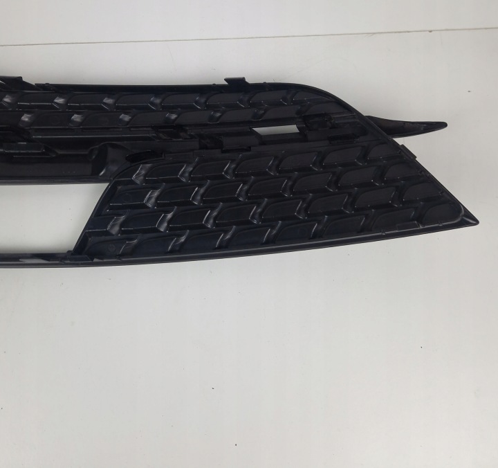 фото №15, Audi a5 8t рестайлинг решётка правая бампера передней 8t0807682h handan0117