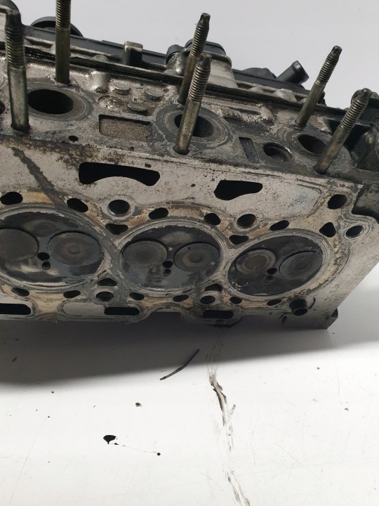 фото №11, Головка двигателя citroen c3 1.4 hdi b0615176
