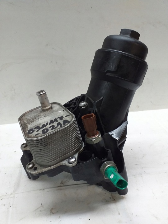 фото №1, Audi a6 c7 основание радиаторов масла